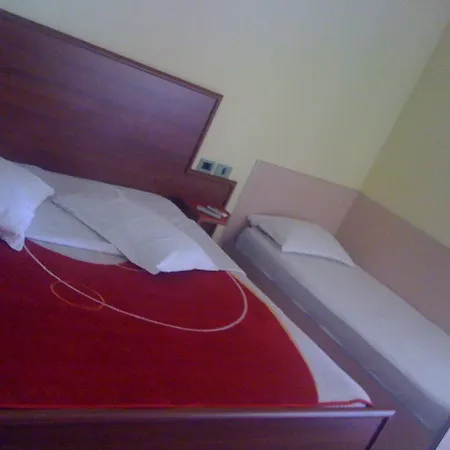 Koa Szálloda Tirana