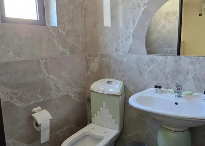 Koa 酒店 地拉那