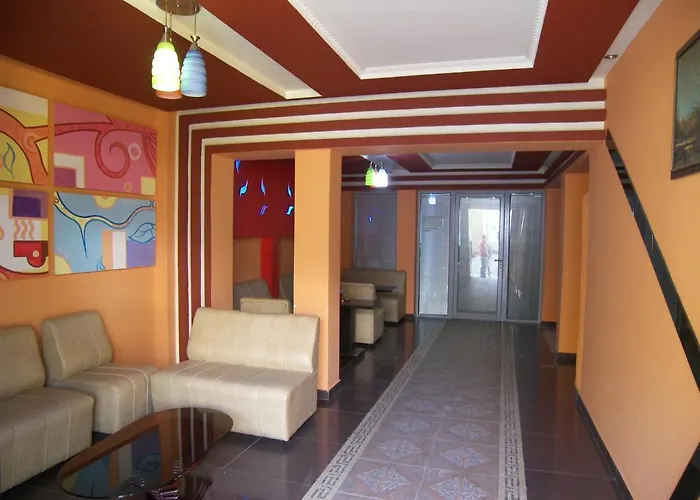 酒店 Koa 地拉那